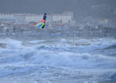 TEMPETE ZEUS MARSEILLE ,PLAGE DU PRADO,WINDSURF, PLANCHE À  VOILE