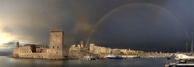 site-ref-653-arc-en-ciel-vieux-port-marseille-tour-du-rois-rene-.jpg