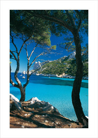 CALANQUE DE SORMIOU 50X70 cm Calanques Provence Marseille photo couleurFORMAT DISPONIBLE 70x50cm uniquementpas de telechargement disponible.A chaque format correspond une éditions limitée spécifique .© collection P GUZIKDISPONIBLE SUIVANT STOCK -  CRÉATION JOURNALIERE  -