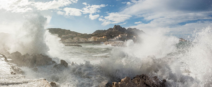 MISTRAL A  MARSEILLE , ROUTE DE GOUDES