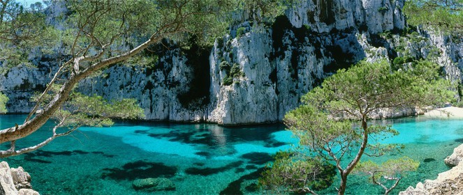 PLUS DISPONIBLE  EN 150X60cm CALANQUE D'EN VAU LAGON integrale en 150 x 60 cm Calanques Provence Marseille photo couleurFORMAT DISPONIBLE   120x50cm uniquementpas de telechargement disponible.A chaque format correspond une éditions limitée spécifique .© collection P GUZIKDISPONIBLE SUIVANT STOCK -  CRÉATION JOURNALIERE  -