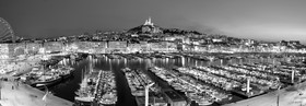 MARSEILLE BLACK 2 ,plein format noir et blancFORMAT DISPONIBLE  150X52cm  33X95cm , 20X60cmPas de telechargement disponible.A chaque format correspond une éditions limitée spécifique .© collection P GUZIK
