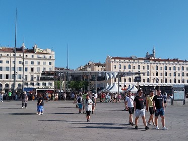 2023 l'année derniere sur le Vieux Port  de Marseille