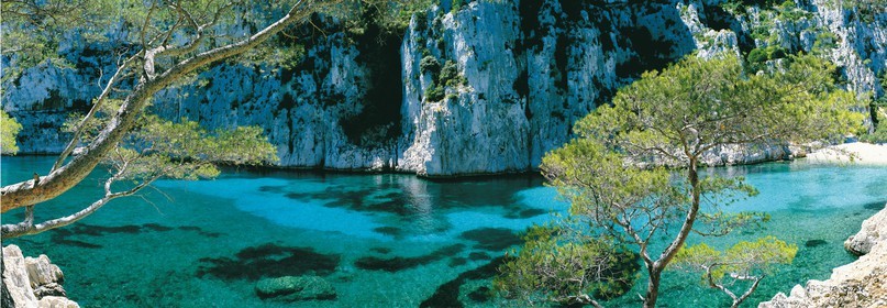 ref-150_9-calanque-marseille-en-vau-lagon-52x150-33x-95-20x60-2.jpg