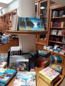 https:  www.editions-equinoxe.com ?s=GUZIK&amp;post_type=product&amp;et_search=true&amp;lang=fr