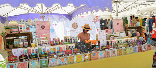 Marché à Marseille sur le vieux port