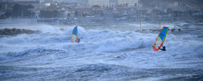 TEMPETE ZEUS MARSEILLE ,PLAGE DU PRADO,WINDSURF, PLANCHE À  VOILE