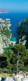 CALANQUE D'EN VAU VERTICAL BELVEDERECalanques Provence MarseilleFORMAT DISPONIBLE  150X52cm  33X95cm ( et 20X60cm en vente direct uniquement )pas de telechargement disponible.A chaque format correspond une éditions limitée spécifique .© collection P GUZIKDISPONIBLE SUIVANT STOCK -  CRÉATION JOURNALIERE  -