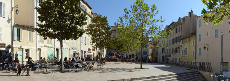 ref-690-33x95-palce-des-pistoles-le-panier-marseille.jpg