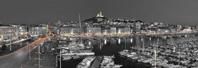 MARSEILLE BLACK COLORS MIMI ,plein formatFORMAT DISPONIBLE    33X95cm ( et 20X60cm en vente direct uniquement )pas de telechargement disponible.A chaque format correspond une éditions limitée spécifique .© collection P GUZIKA titre indicatif suivant la finition, tarif encadré vente direct:33   x 95 cm   99€20   x 60 cm   39€