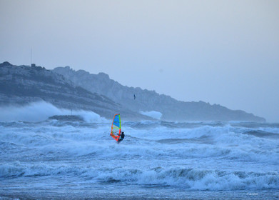 TEMPETE ZEUS MARSEILLE ,PLAGE DU PRADO,WINDSURF, PLANCHE À  VOILE