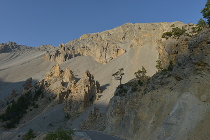 DANS LES ALPES DU SUD  , LE QUEYRAS