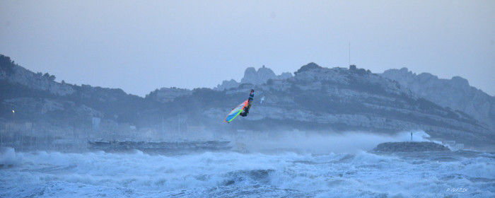 TEMPETE ZEUS MARSEILLE ,PLAGE DU PRADO,WINDSURF, PLANCHE À  VOILE
